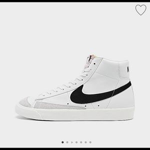 White Nike Blazer